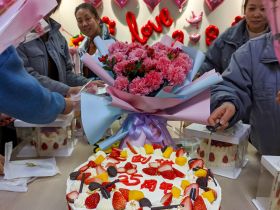 乐动手机网页版登录入口-乐动（中国）官网
举办三八妇女节活动